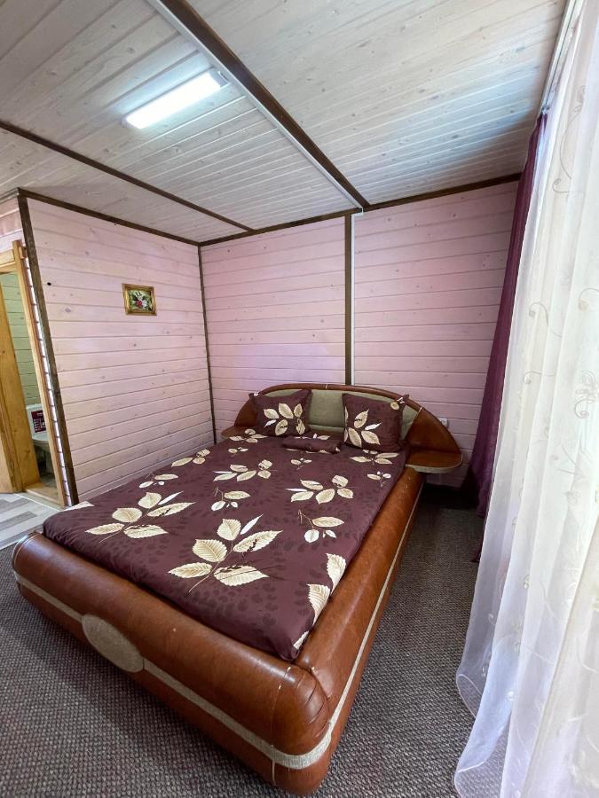 Roztoky  Садиба Карпат מראה חיצוני תמונה